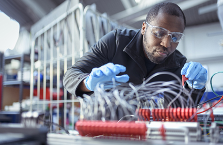 SIte Reliability Engineering versus Traditional IT Ops