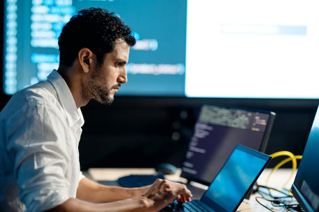 AI-Driven Cloud Operations with HARC for Intelligent Reliability 