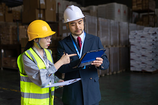 Scenario-Driven Supply Chain Decisions